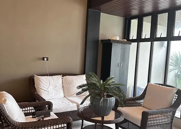 Villa The House Taguig Near Bgc
