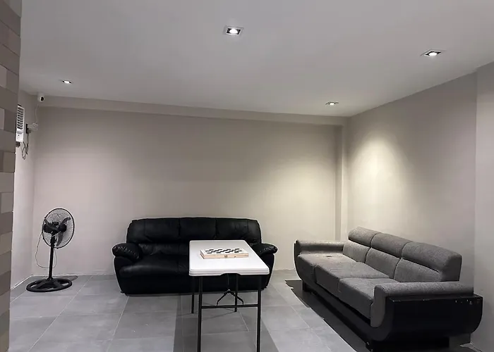 The House Taguig Near Bgc