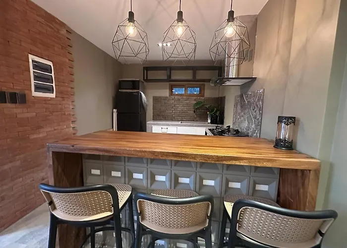 Villa The House Taguig Near Bgc *