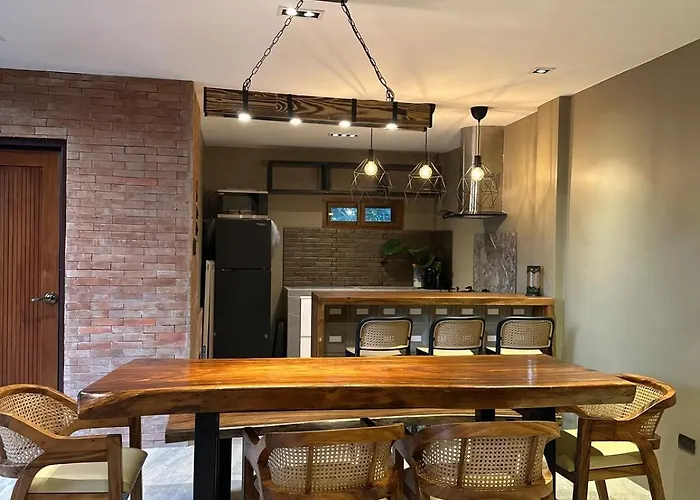 The House Taguig Near Bgc * 마닐라